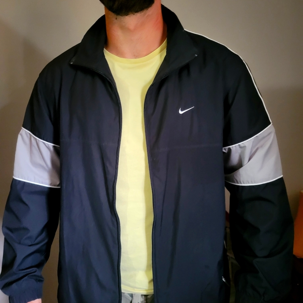 nike raincoat